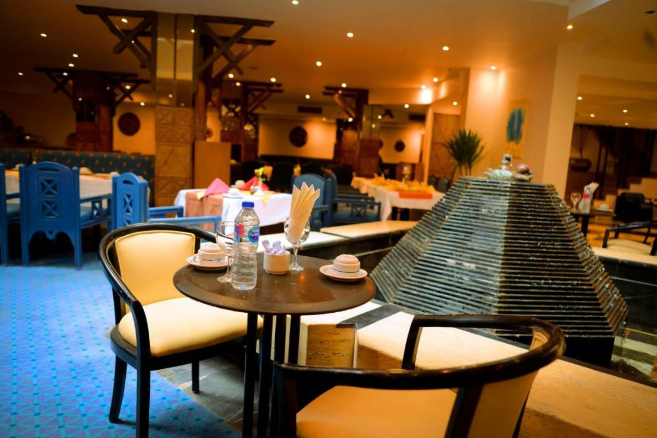 Cleopatra Hotel Aswan Bagian luar foto
