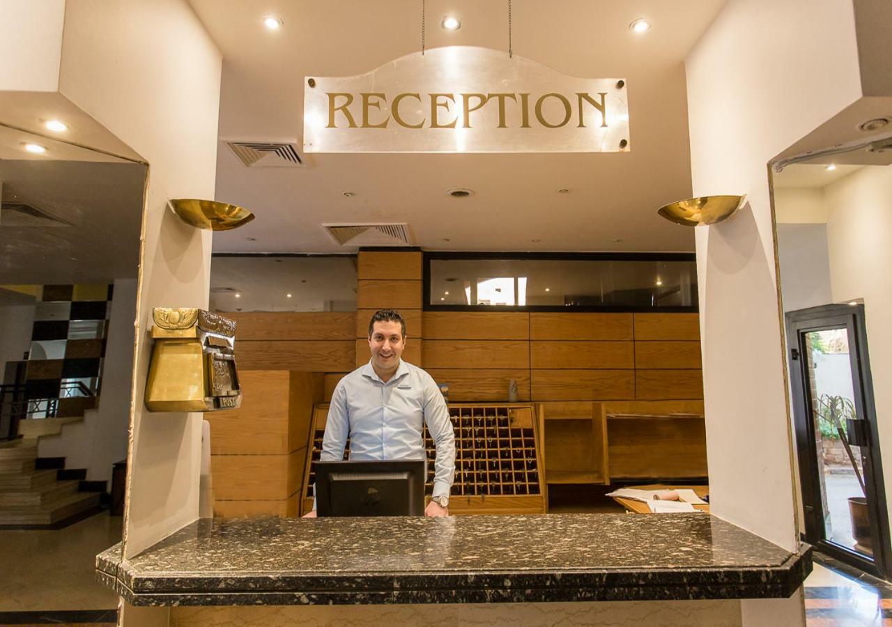 Cleopatra Hotel Aswan Bagian luar foto